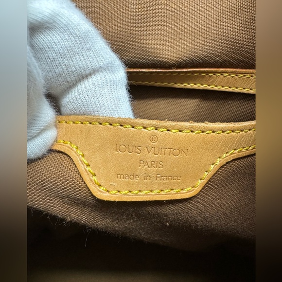 100% Authentic Louis Vuitton Monogram Montsouris GM Backpack - Picture 11 of 17